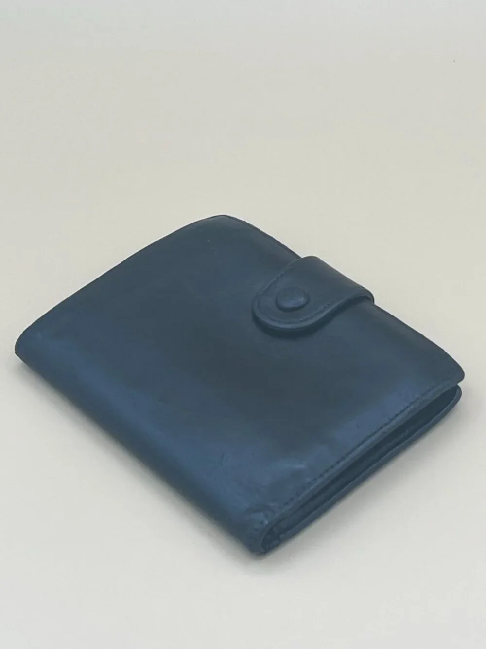 Chanel Black Lambskin CC Logo Compact Wallet Gold Kisslock Frame Snap Tab
